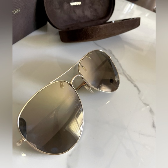 TOM FORD - Aviator Sunglasses - Gold - Picture 2 of 4